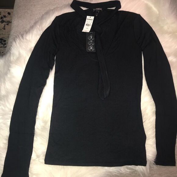 ✨Ribbed Tie Neck Tee✨ - Picture 5 of 6